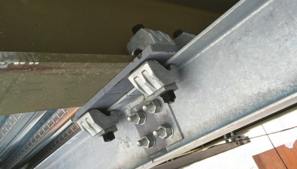 Tyyppi AAF- rakennepalkkipuristin - Image 8